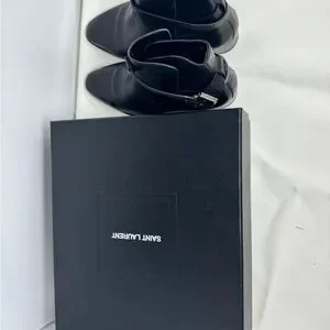 Yves Saint Laurent | Shoes | Yves Saint Laurent Shoes Wyatt  display picture 3